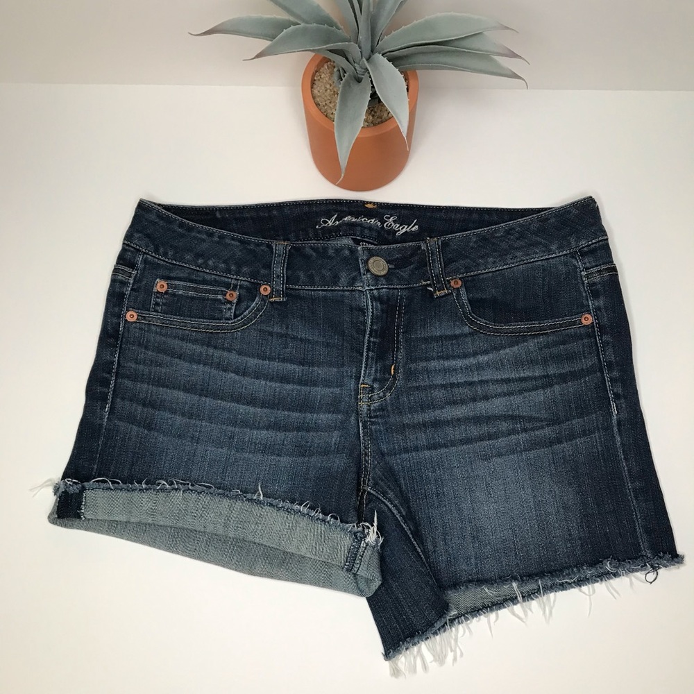 American Eagle Raw-Hem High-Rise Jean Shorts - 10 - Picture 13 of 17